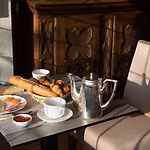 호텔 Le Petit Coq Aux Champs - Teritoria 4*