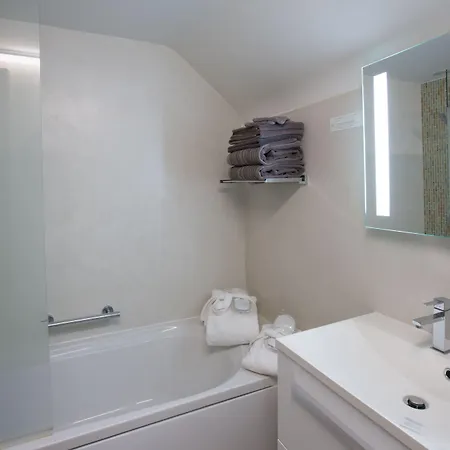 Hotel Le Petit Coq Aux Champs - Teritoria