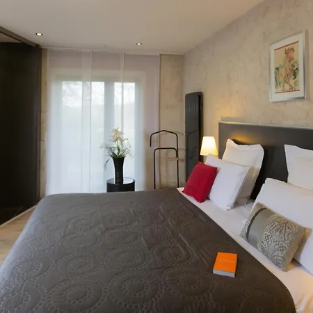 Hotel Le Petit Coq Aux Champs - Teritoria 4*