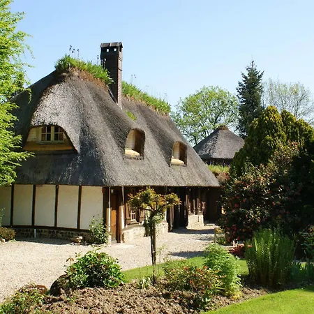 Hotel Le Petit Coq Aux Champs - Teritoria 4*