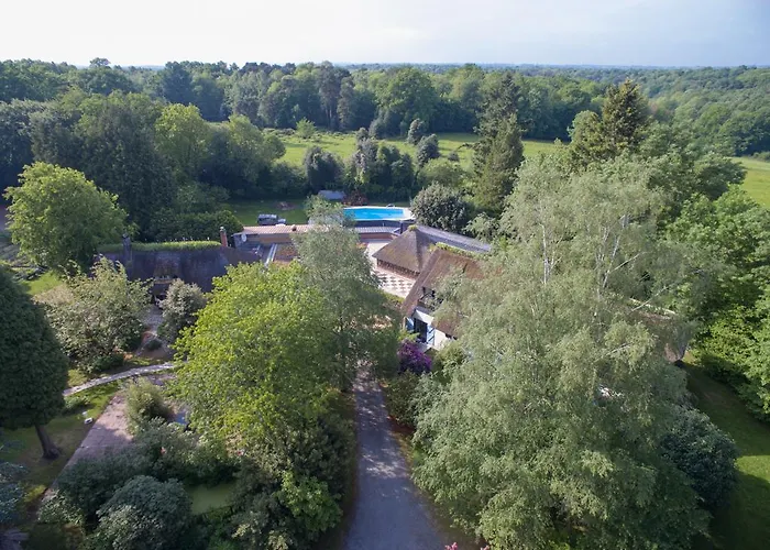 Le Petit Coq Aux Champs - Teritoria Hotel 4*